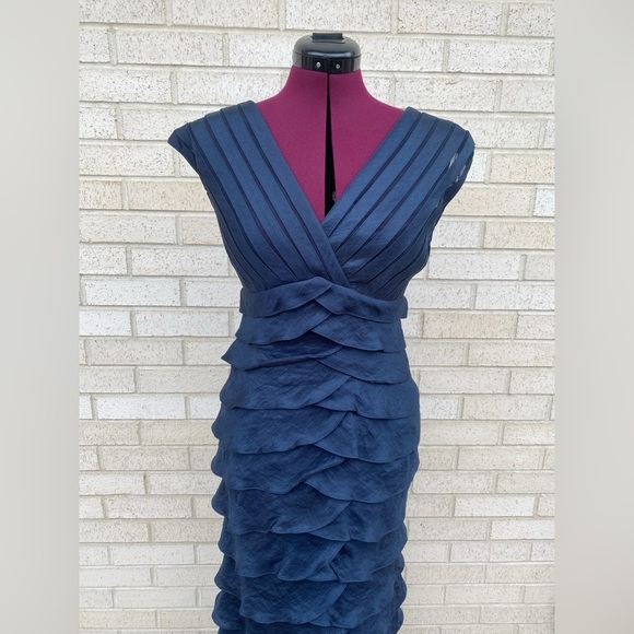 Adrianna Papell Special Occasion Navy Blue Gown Long Dress Ruffles Tiered Sz 6 - Picture 2 of 16